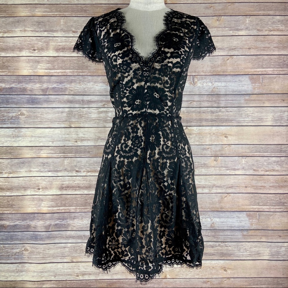 Joie Sloane Black Lace Cap Sleeve Pleated A Line Scalloped Neck Formal Dress 10